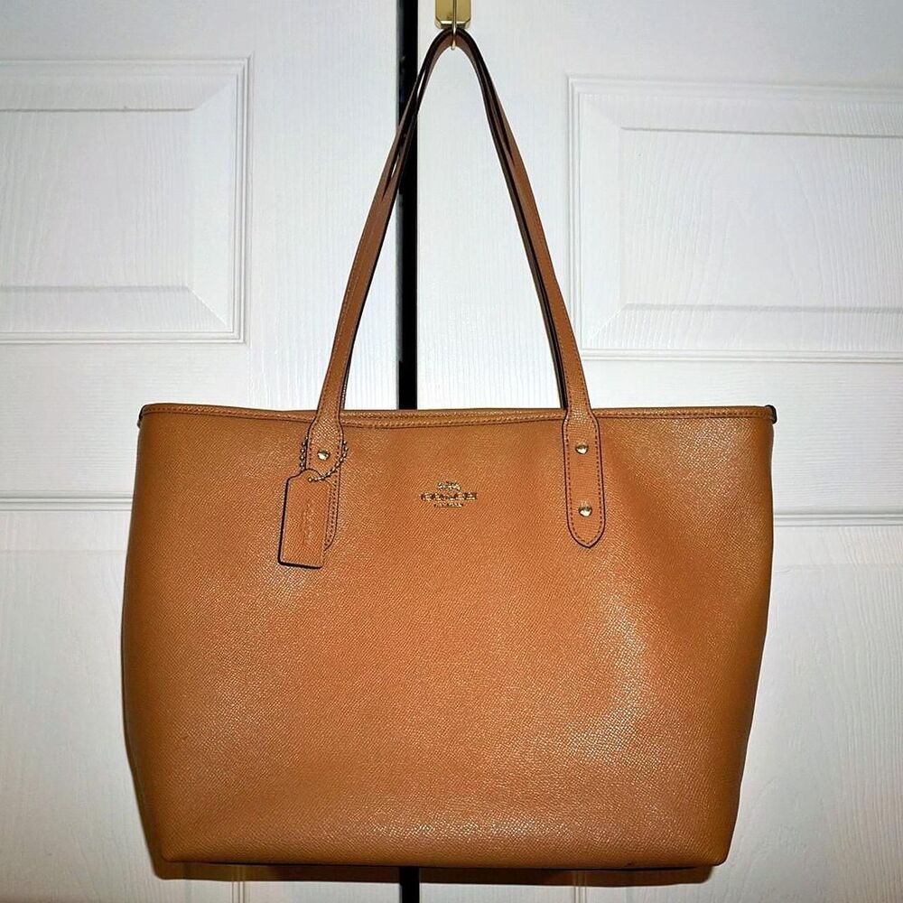 Coach Women's Tan and Brown Bag